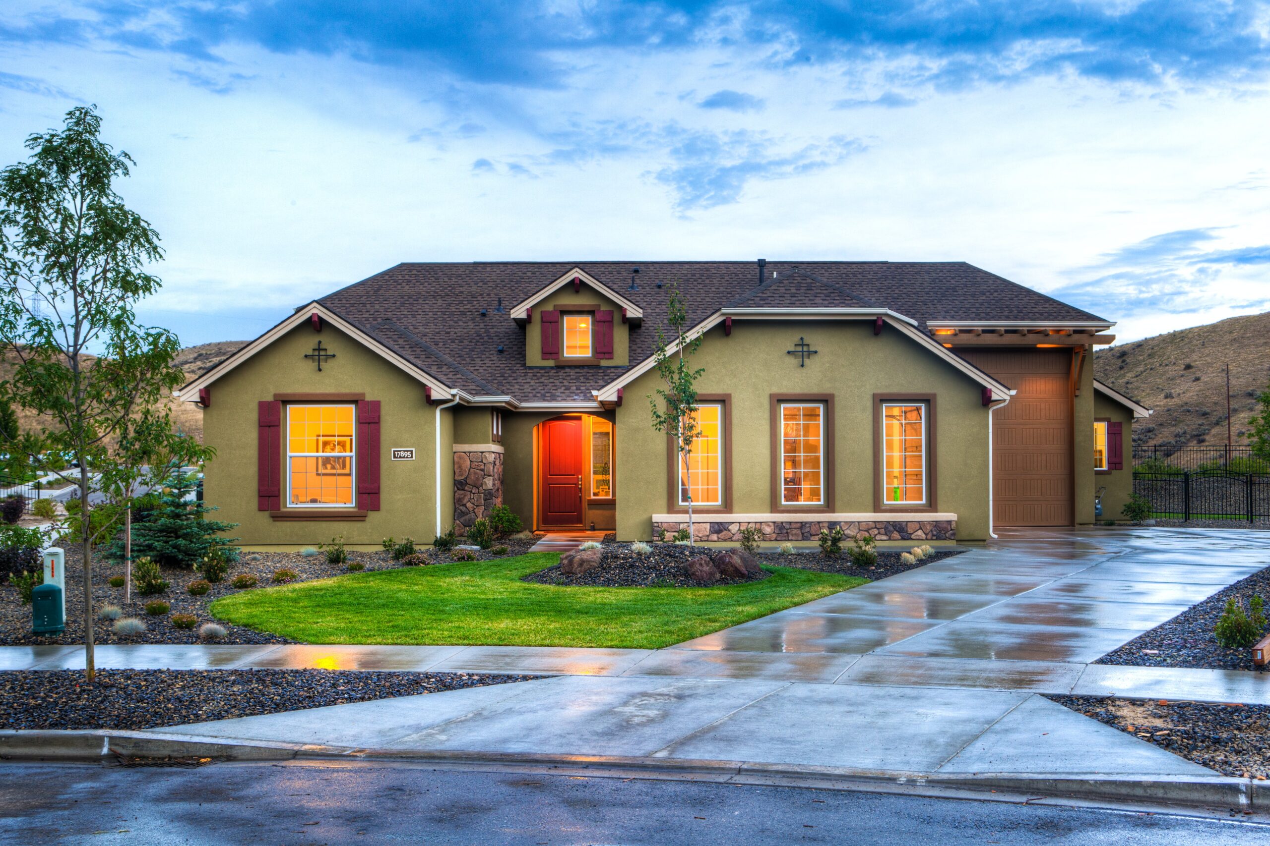 Exterior home Eastvale